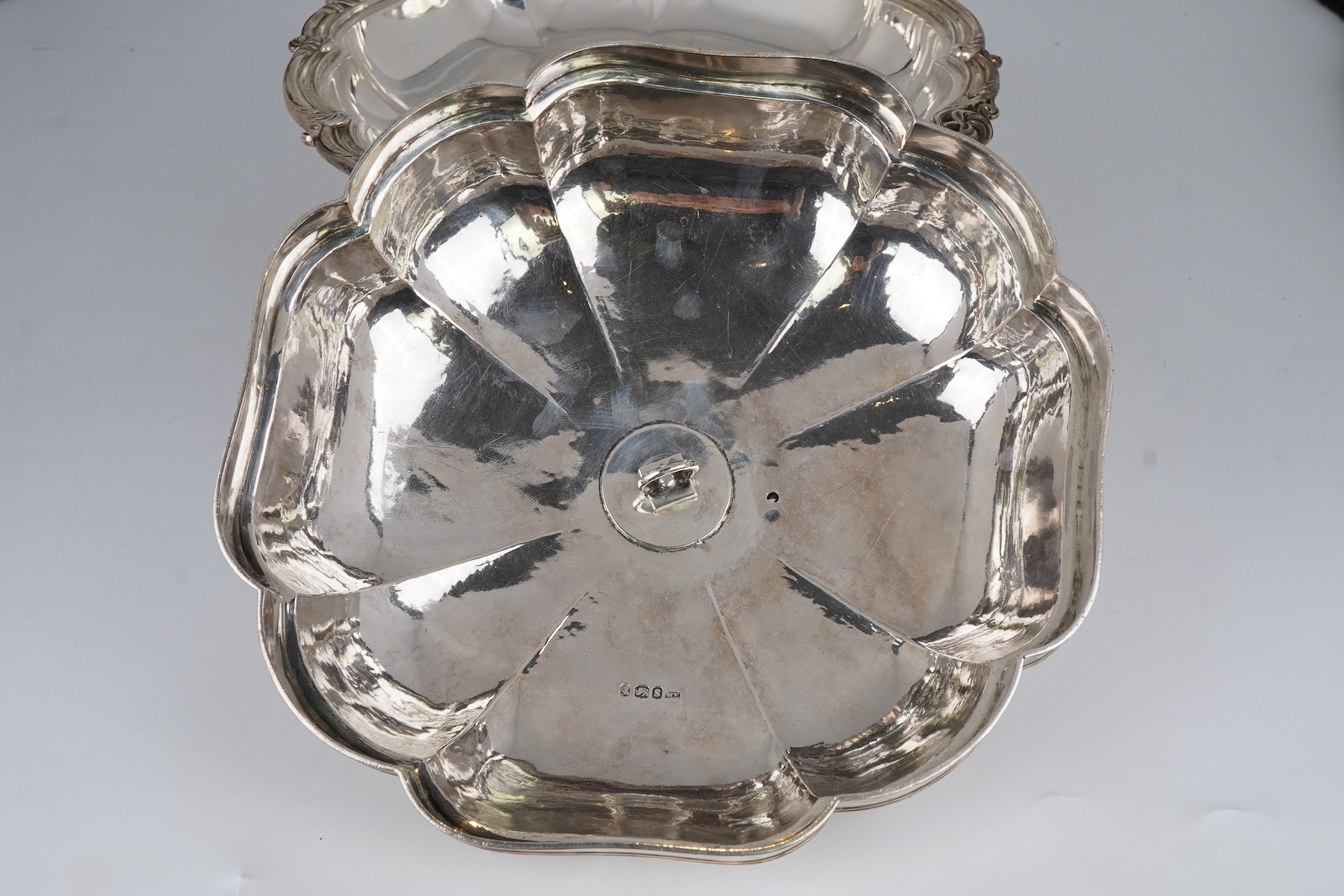 A William IV silver vegetable dish on stand with burner, maker possibly William Eaton